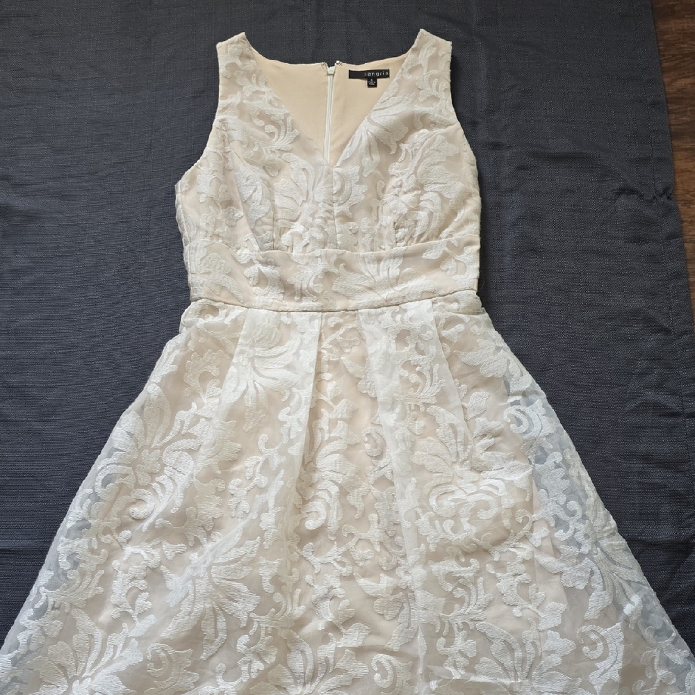 Signature by Sangria Ivory Floral Backless Dress